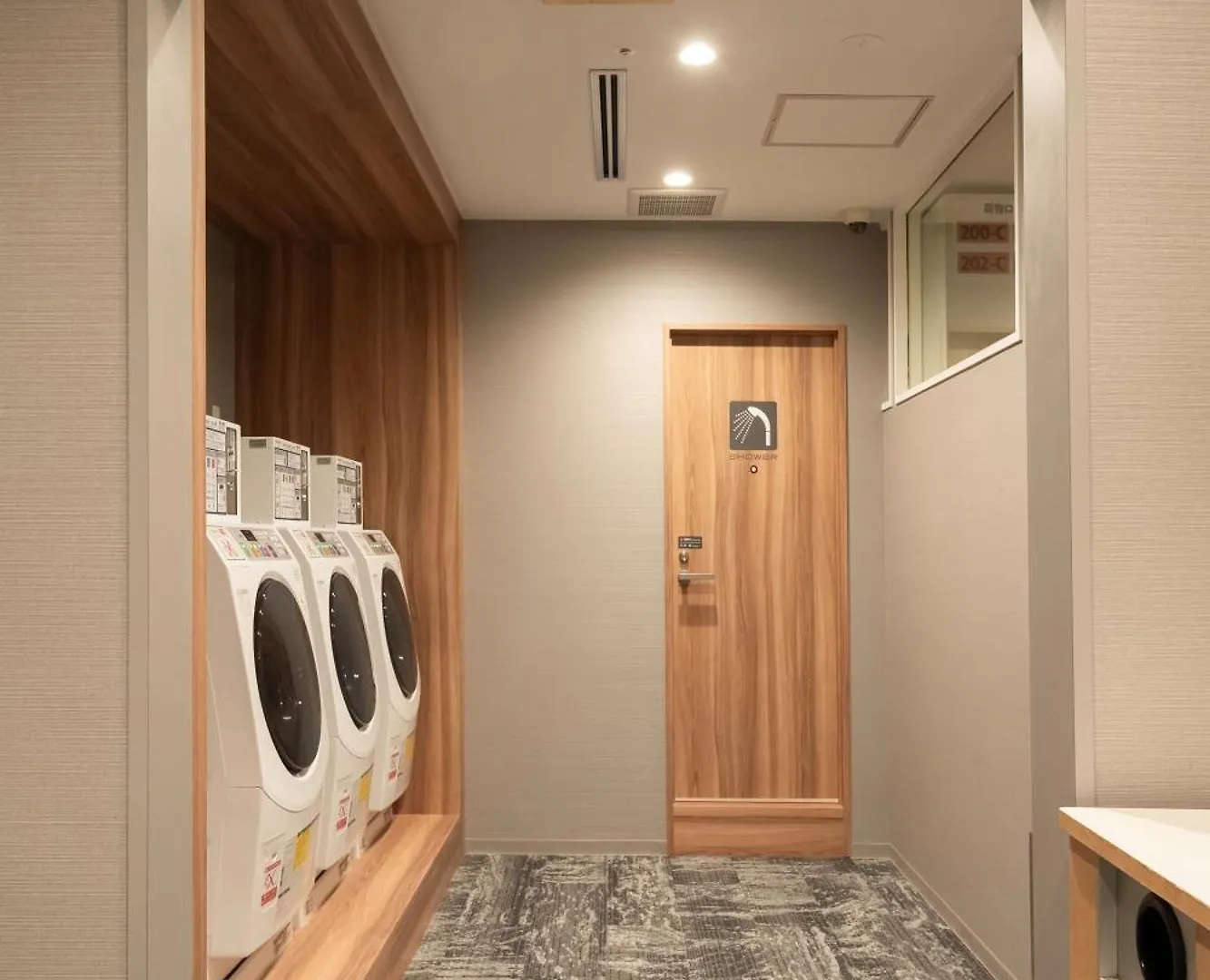 Sauna & Capsule Amza Osaka 2*,