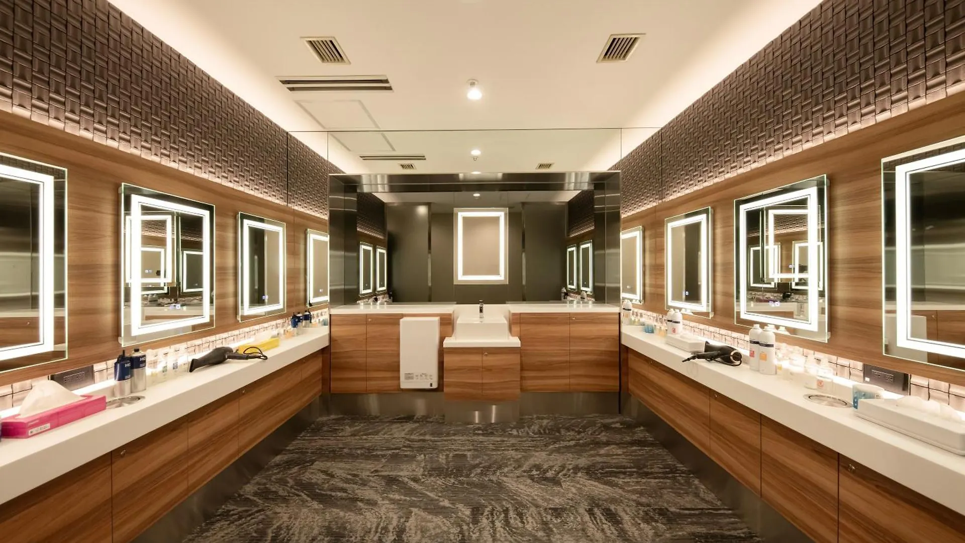Sauna & Capsule Amza Osaka Japan